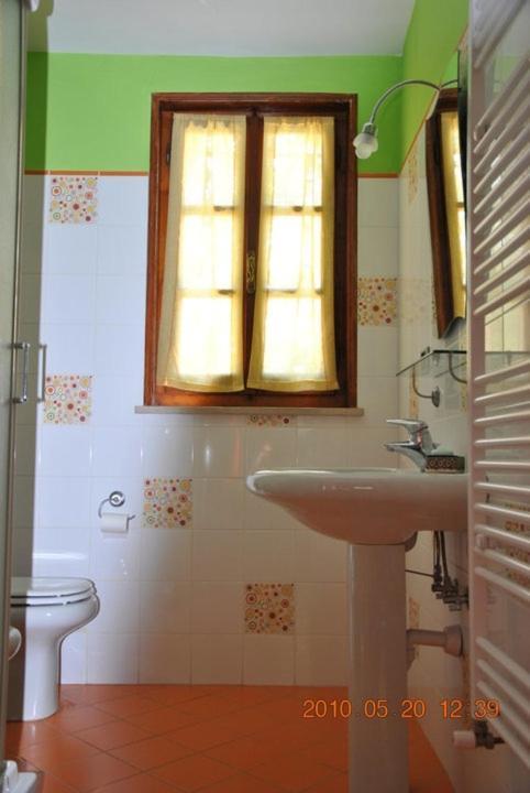 B&B La Vecchia Quercia Home Restaurant Fornovo di Taro Dış mekan fotoğraf